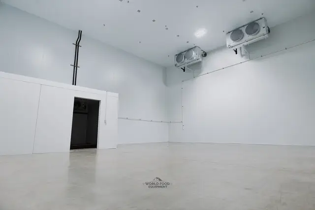 Finished walk-in cooler with ceiling evaporators, built by WFE